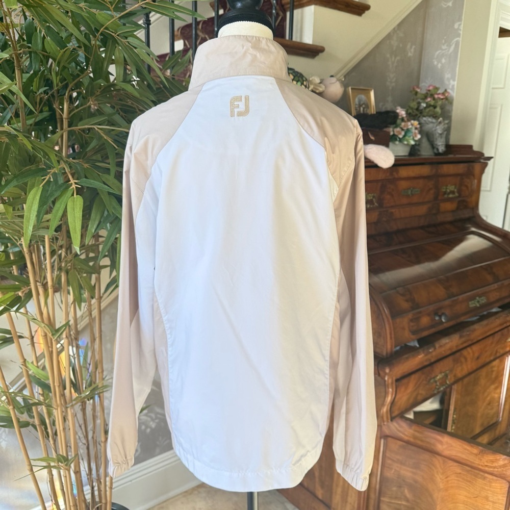 FOOTJOY ladies, golf apparel windbreaker NWOT size medium, zip front lightweight - Picture 11 of 13
